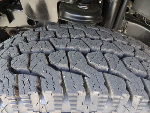 Used 2016 Jeep Wrangler Unlimited Sahara image 35