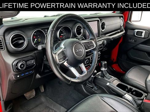 Used 2022 Jeep Wrangler Unlimited Rubicon 4xe w/ Cold Weather Group AWD/4WD image 16