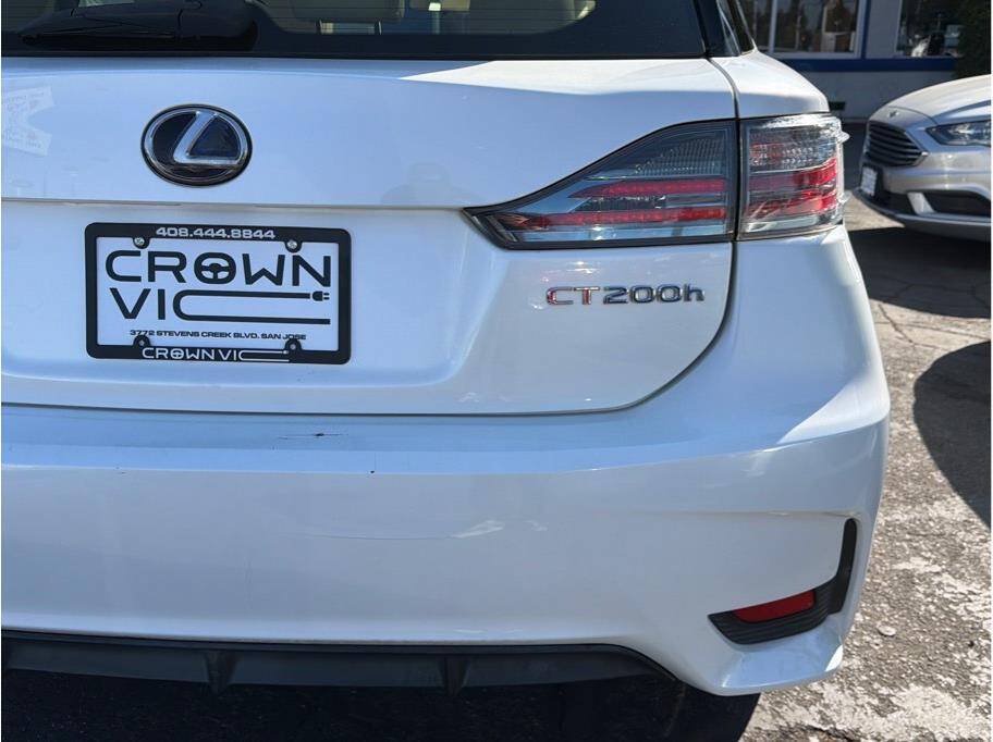 Used 2014 Lexus CT 200h FWD image 23