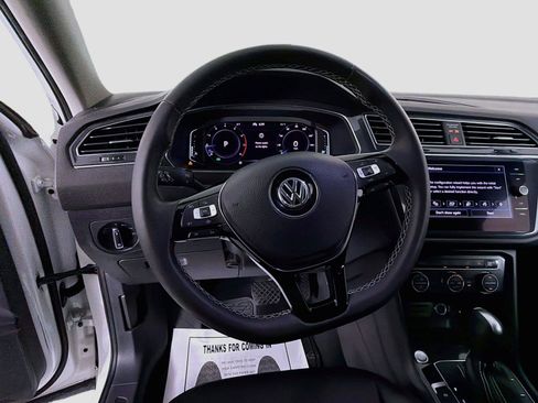 Used 2021 Volkswagen Tiguan SEL w/ 3-Row Tiguan MDO Package FWD image 11