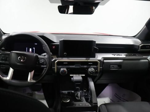 Used 2026 Toyota Tacoma TRD Off-Road AWD/4WD image 16