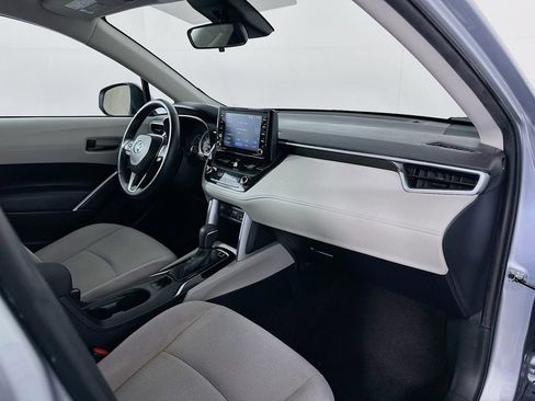 Certified 2022 Toyota Corolla Cross LE FWD image 28
