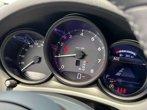 Certified 2026 Porsche Macan AWD/4WD image 26