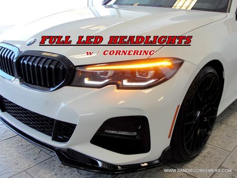 Used 2022 BMW 330i Sedan w/ M Sport Package RWD image 3