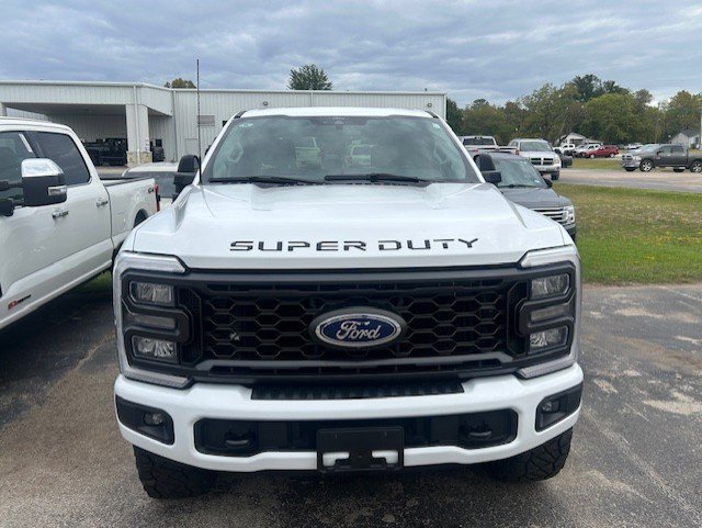 Used 2025 Ford F250 Lariat w/ Lariat Ultimate Package AWD/4WD image 2