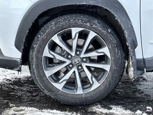 Certified 2023 Toyota Corolla Cross XLE w/ Convenience Package image 9