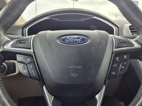 Used 2020 Ford Fusion SEL image 17