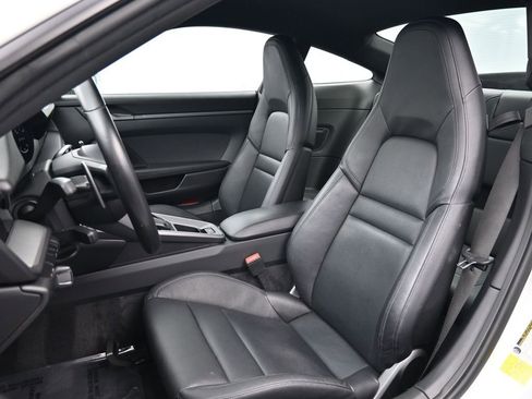 Certified 2022 Porsche 911 Carrera image 5