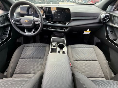 New 2026 Chevrolet Equinox LT image 16