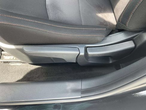 Used 2025 Nissan Sentra SR FWD image 14