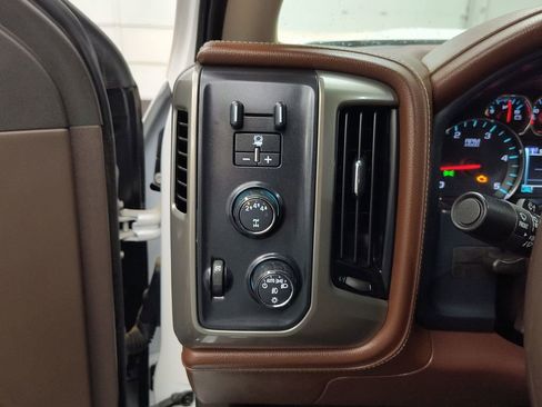 Used 2019 Chevrolet Silverado 2500 High Country w/ Duramax Plus Package image 26