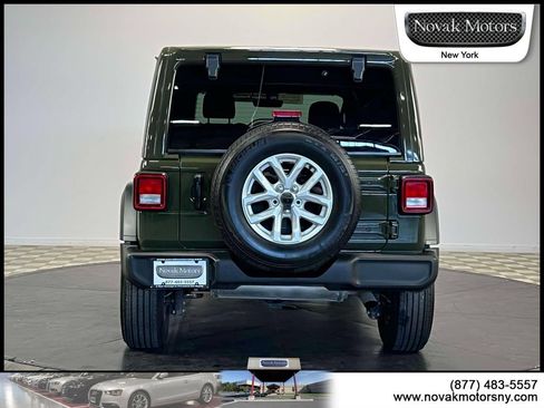 Used 2023 Jeep Wrangler Unlimited Sport w/ Sun And Sound Package AWD/4WD image 7