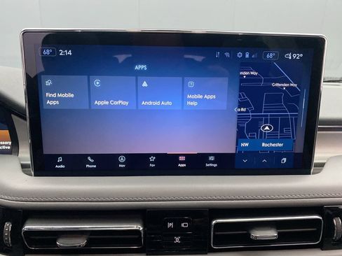 Used 2023 Lincoln Nautilus Reserve AWD/4WD image 19