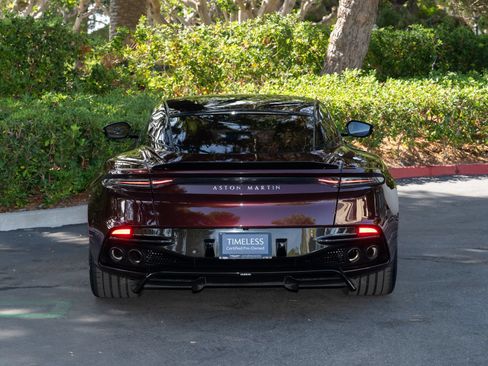 Used 2020 Aston Martin DBS Superleggera RWD image 2