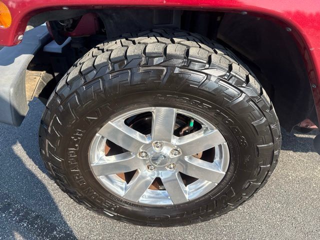 Used 2012 Jeep Wrangler Unlimited Sahara w/ Mopar Chrome Edition Group AWD/4WD image 10