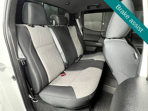 Used 2023 Toyota Tacoma TRD Sport AWD/4WD image 14