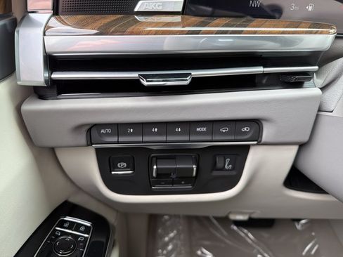 New 2026 Cadillac Escalade Platinum Sport w/ LPO, ONYX Package AWD/4WD image 16