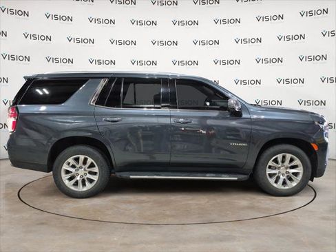 Used 2021 Chevrolet Tahoe Premier w/ Premium Package image 6