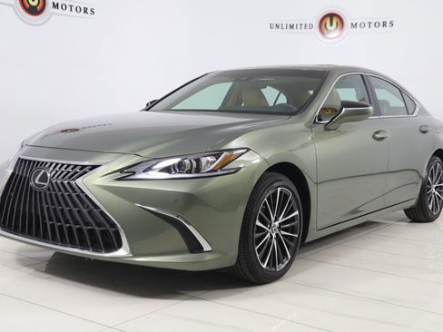 Used 2024 Lexus ES 350 w/ Premium Package image 5