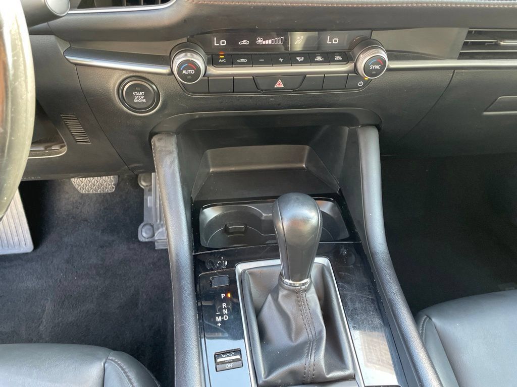 Used 2024 MAZDA MAZDA3 s FWD image 12