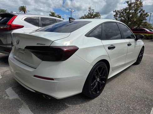 Used 2024 Honda Civic Sport image 6