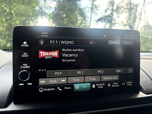Used 2023 Honda Pilot Elite image 17