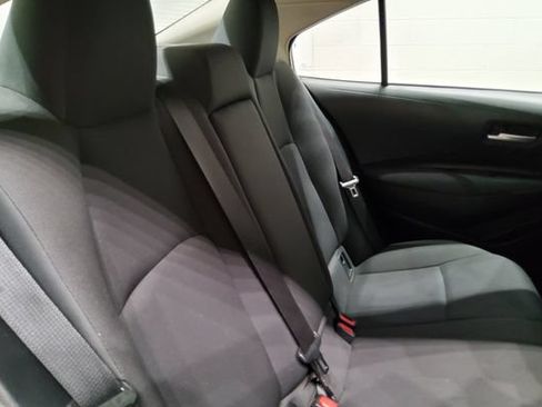 Used 2021 Toyota Corolla LE FWD image 18