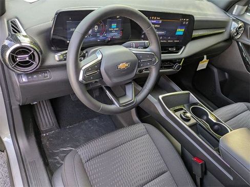 New 2026 Chevrolet Equinox LT w/ LPO, Floor Liner Package image 10