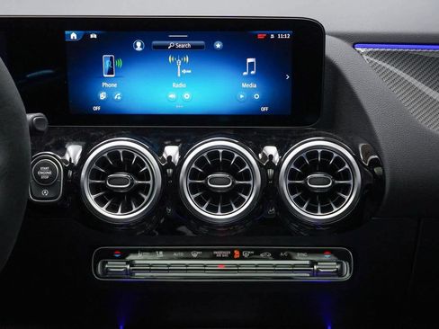 New 2025 Mercedes-Benz GLA 35 AMG AMG GLA 35 image 14