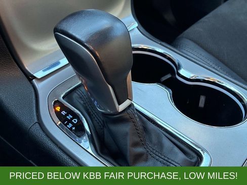 Used 2022 Jeep Grand Cherokee Laredo X image 27