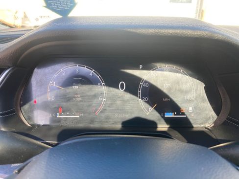 Used 2023 Jeep Grand Cherokee Limited image 19