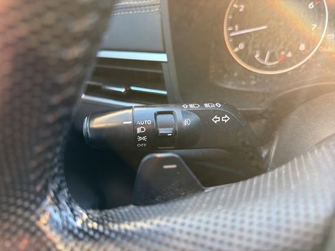 Used 2022 Mitsubishi Outlander SE image 15