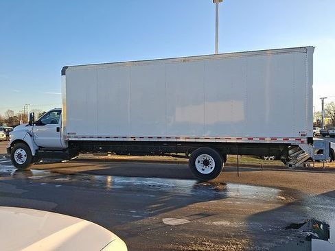 Used 2023 Ford F650 2WD Regular Cab Super Duty image 6