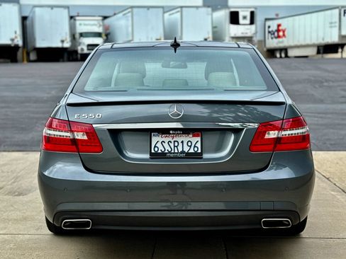 Used 2011 Mercedes-Benz E 550 Sedan image 6
