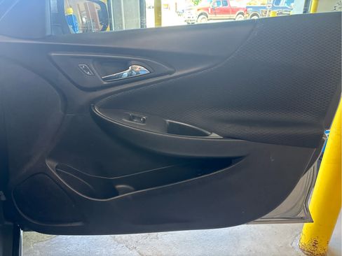 Used 2024 Chevrolet Malibu LS FWD image 34