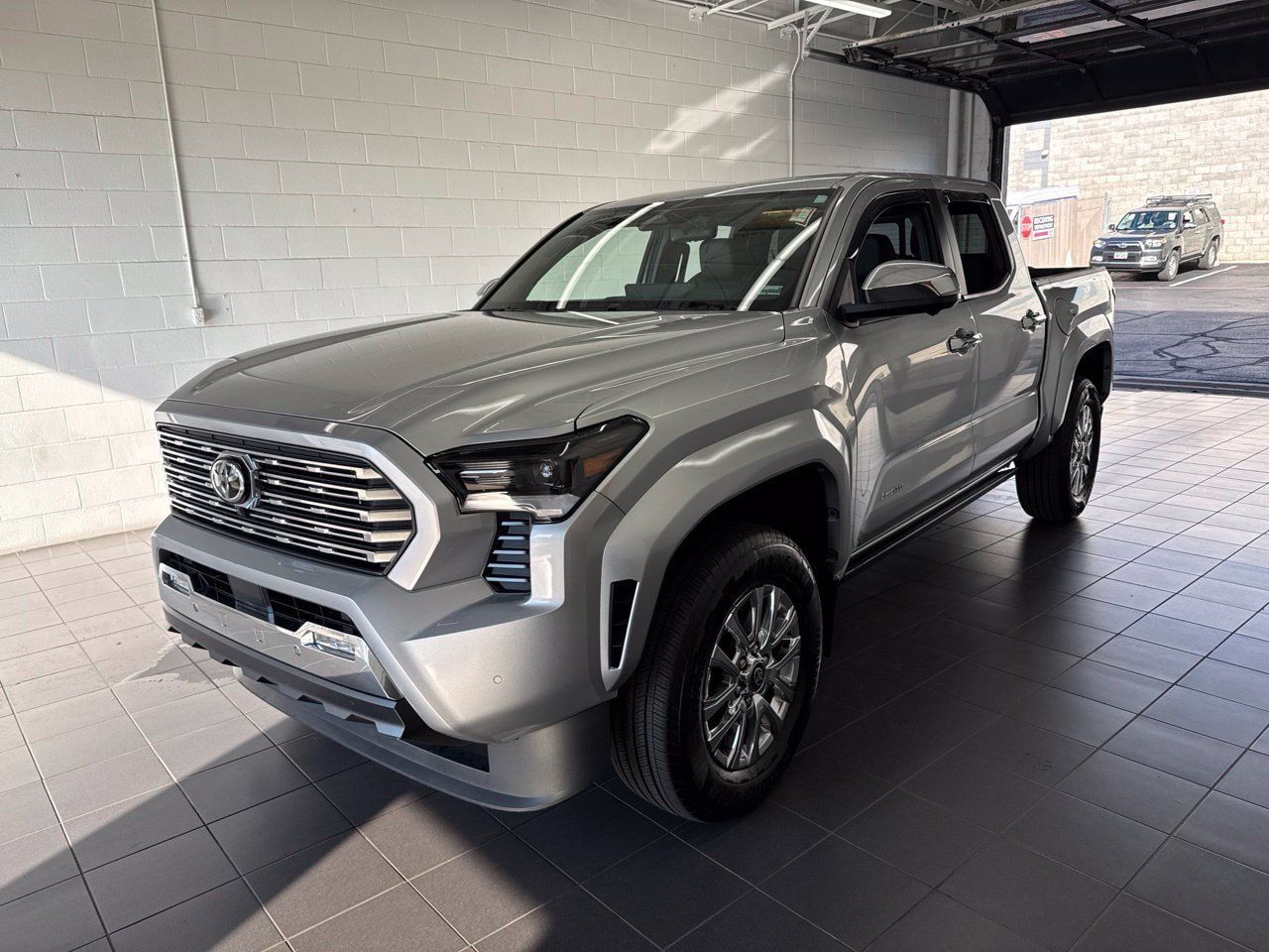 Certified 2025 Toyota Tacoma Limited AWD/4WD image 4