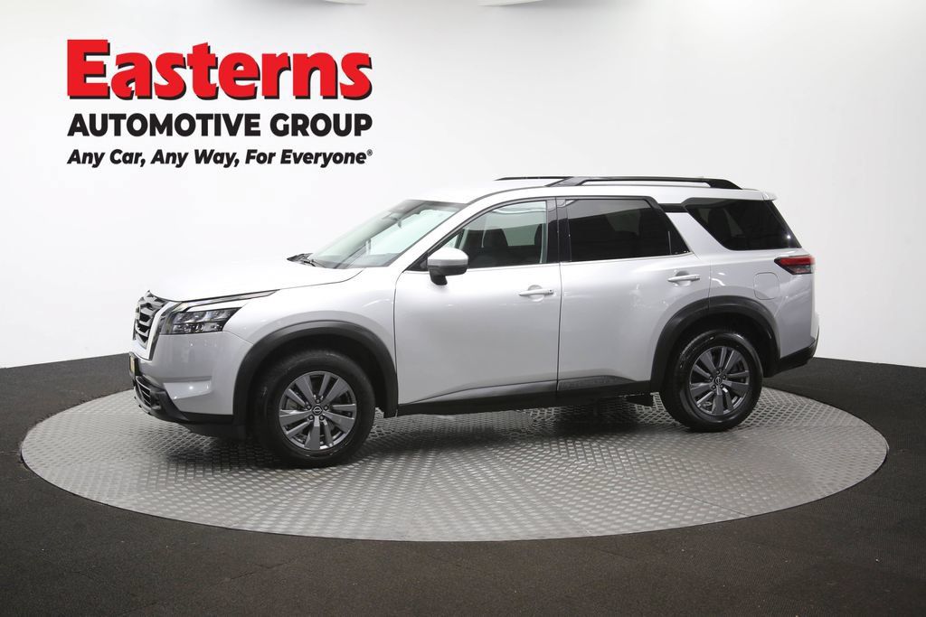 Used 2025 Nissan Pathfinder SV FWD image 62