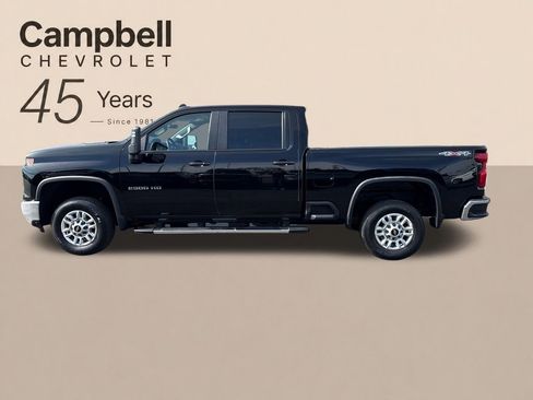 Used 2024 Chevrolet Silverado 2500 LT AWD/4WD image 2