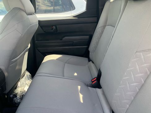 Used 2025 Toyota Tacoma SR5 AWD/4WD image 30