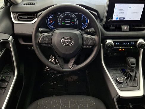 Certified 2024 Toyota RAV4 XLE image 21