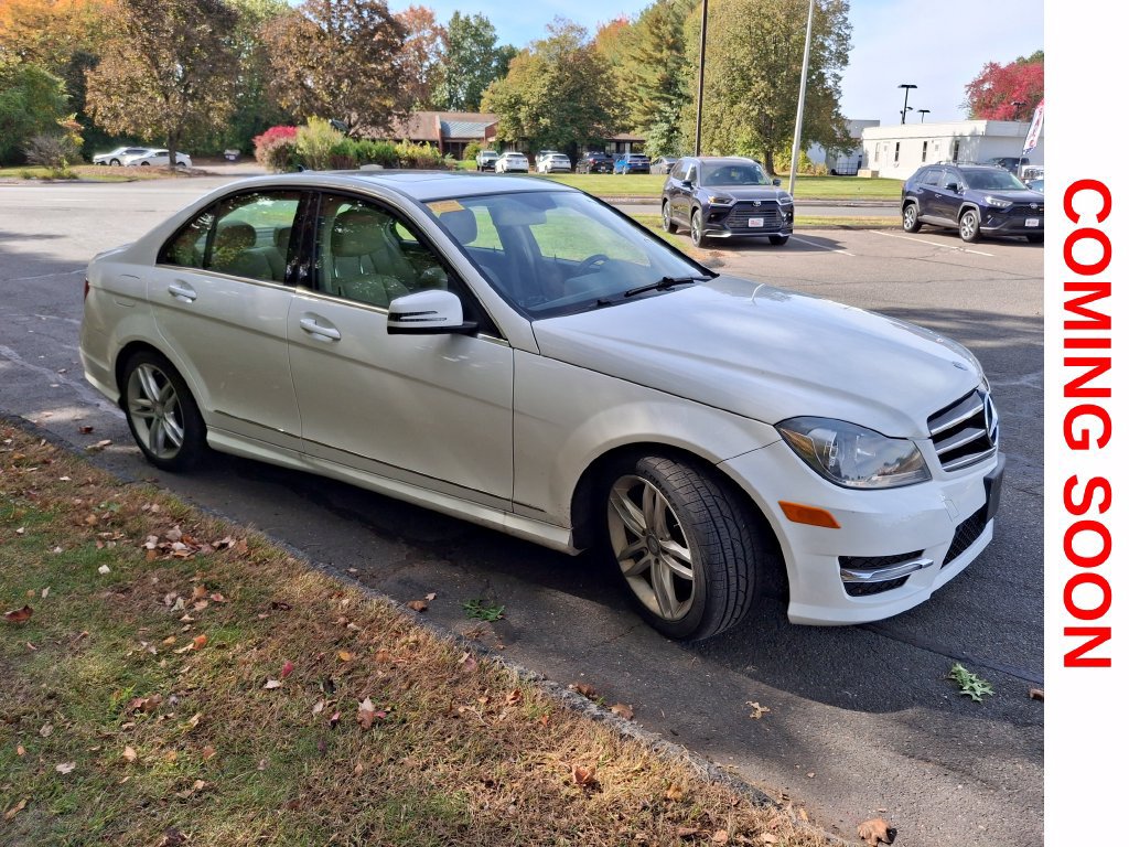 Used 2014 Mercedes-Benz C 300 4MATIC Sedan image 4