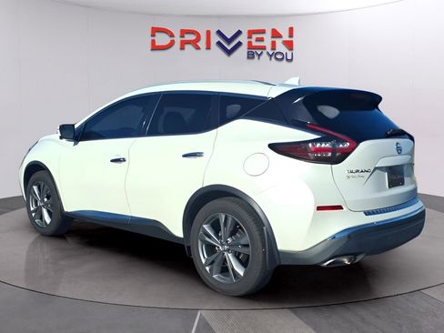 Used 2021 Nissan Murano Platinum w/ Cargo Package image 3