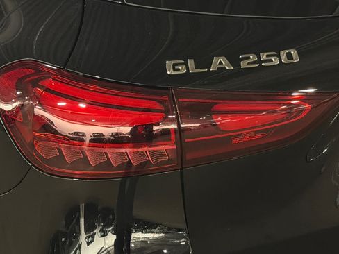 New 2026 Mercedes-Benz GLA 250 image 26