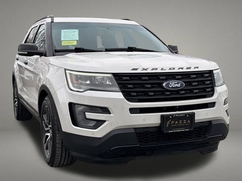Used 2016 Ford Explorer Sport w/ Equipment Group 401A image 8