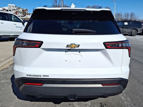 Certified 2025 Chevrolet Equinox LT w/ Convenience Package II image 6