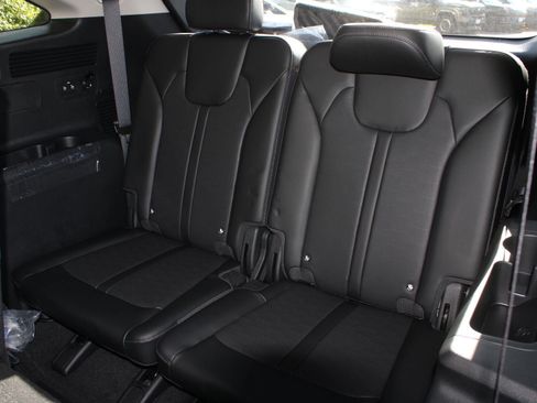 New 2026 Kia Sorento S w/ S Panoramic Sunroof Package AWD/4WD image 17