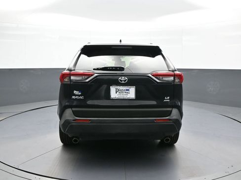 Used 2019 Toyota RAV4 LE w/ All Weather Liner Package AWD/4WD image 7