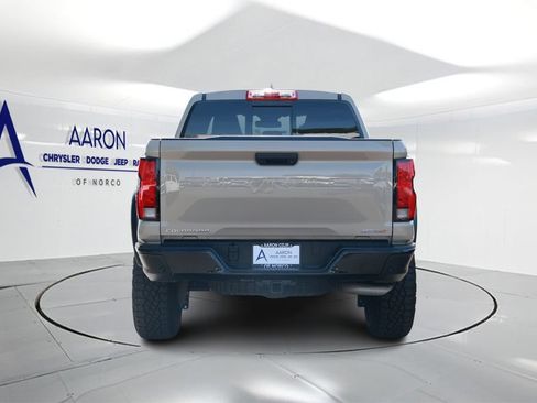 Used 2024 Chevrolet Colorado ZR2 w/ Technology Package AWD/4WD image 3