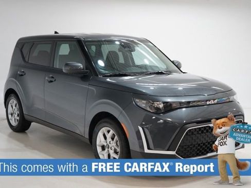 Used 2025 Kia Soul LX w/ LX Technology Package image 2
