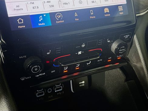 Used 2021 Jeep Grand Cherokee L Limited image 22